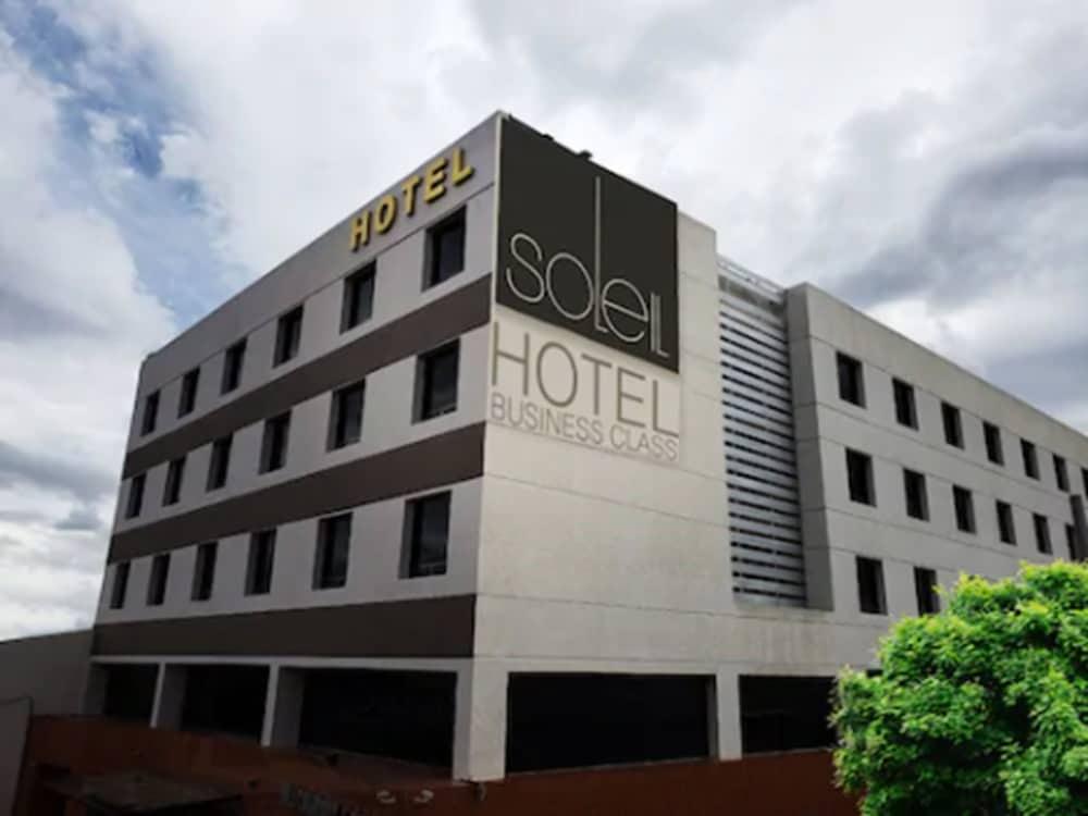 سيلايا Hotel Soleil Business Class Celaya المظهر الخارجي الصورة