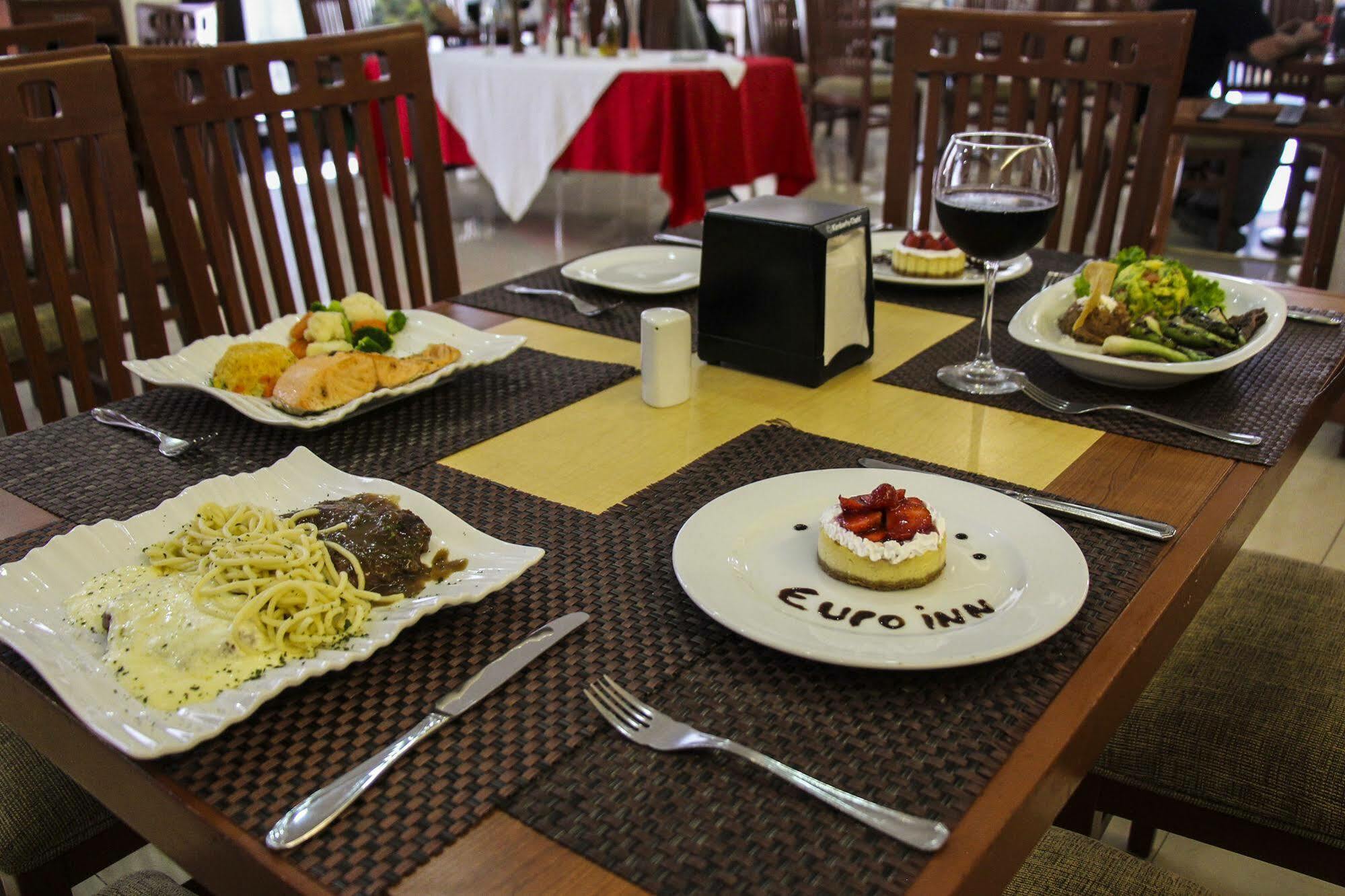 Hotel Soleil Business Class Celaya المظهر الخارجي الصورة